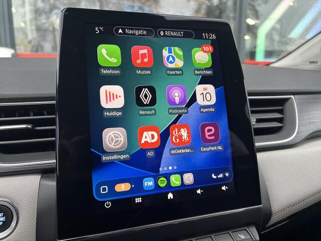 Renault CAPTUR 1.6 E-Tech Plug-in Hybrid 160 Initiale Paris / Lederen Bekleding / Achteruitrijcamera / Stoel & Stuurverwarming / Trekhaak / Apple Carplay & Android Auto / Cruise Control / Climate Control / Parkeersensoren /