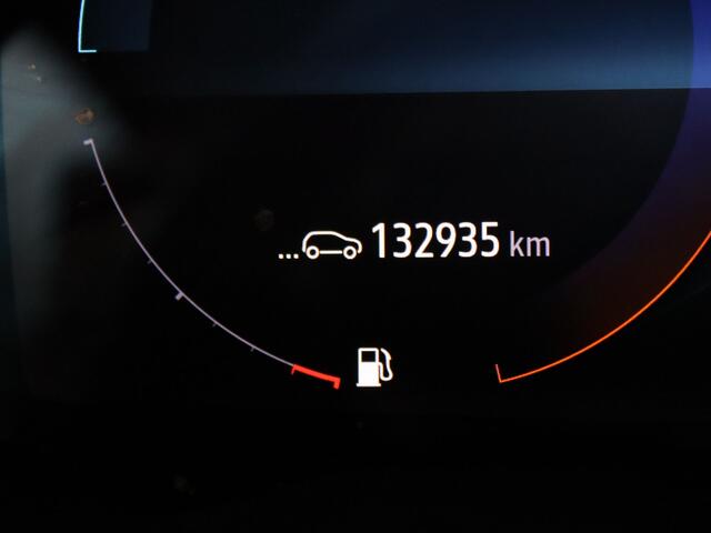 Renault CAPTUR 1.6 E-Tech Plug-in Hybrid Intens 160pk Camera | Cruise | Navi | Parkeersens. v+a