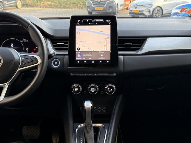 Renault CAPTUR 1.6 E-Tech Hybrid 145 Intens | Navigatie | Achteruitrijcamera | Climate Control | Key-less |