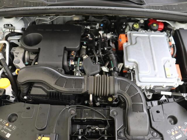 Renault CAPTUR 1.6 E-Tech full hybrid 145 iconic Schuifkanteldak, Bose Audio, Afneembare Trekhaak Adaptive cruise control