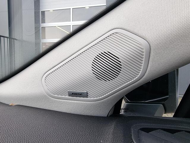Renault CAPTUR 1.6 E-Tech Plug-in Hybrid 160 Intens | Stoelverwarming | BOSE Audio | Achteruitrijcamera |