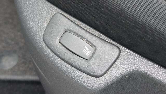 Renault CAPTUR 1.2 TCe Dynamique | Lage KM's! | Automaat | Stoelverwarming | Cruise | Camera | Keyless