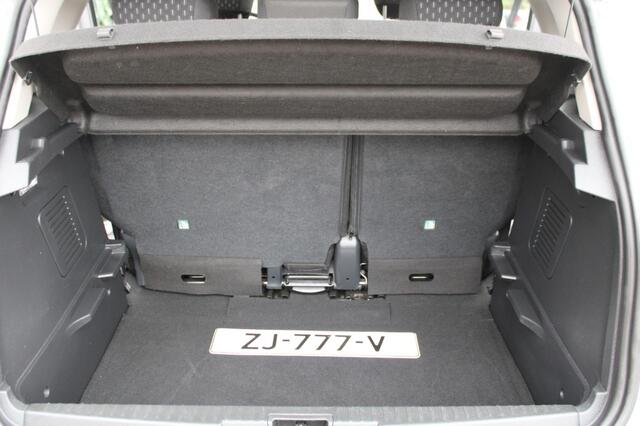 Renault CAPTUR TCe 150 pk Intens Automaat met o.a.camera/panoramadak/blindspotwarning e.t.c.