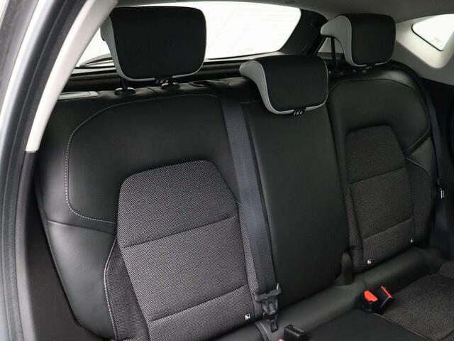 Renault CAPTUR 1.0 TCe 100 Intens | Trekgewicht 1300KG | Clima | Navi | Keyless | LED |