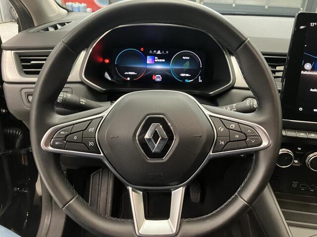 Renault CAPTUR 1.6 E-Tech Plug-in Hybrid 160 Intens / Eerste Eigenaar / NL Auto / Dealer Onderhouden / Navigatie / Camera / Climate Control / Half Lederen Bekleding / Digitaal Dashboard / Apple CarPlay/Android Auto /