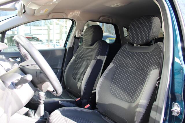 Renault CAPTUR 1.2 TCe Intens | Trekhaak | Achteruitrijcamera | Cruise control | Dodehoek detectie | Navigatie