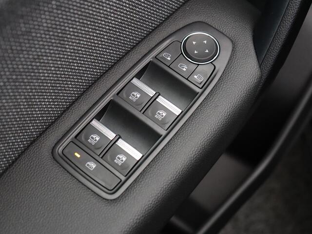 Renault CAPTUR E-Tech full hybrid 160pk techno | Vijf jaar garantie | Stoel- en stuurwielverwarming | All season banden |