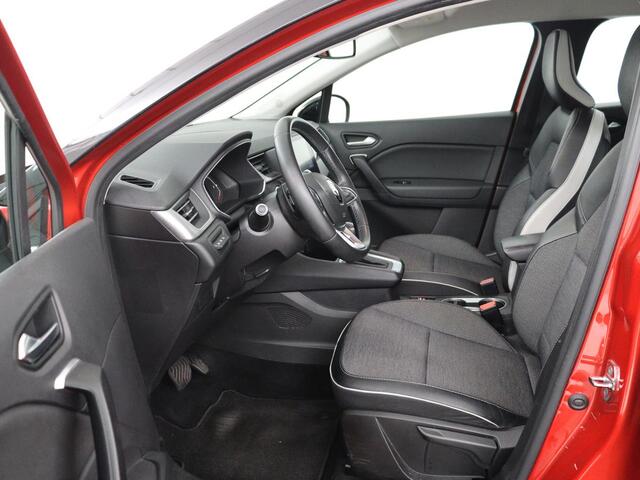 Renault CAPTUR 1.3 TCe 140 Intens | Automaat | Camera | Carplay | Keyless | Navigatie | Full LED | 17'' | Climate control | Half leder | Cruise control | Bluetooth