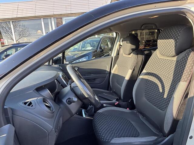 Renault CAPTUR 0.9 TCe Intens | Luxe uitvoering | Airco | Navigatie | Parkeersensoren | Camera | Trekhaak | lage km stand!
