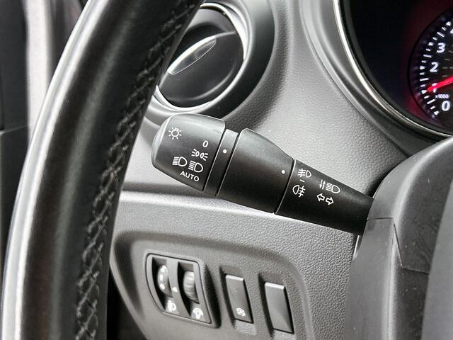 Renault CAPTUR 0.9 TCe 90pk Intens | Climate Control | Apple & Android Carplay | Navigatie | Parkeersensoren Voor + Achter incl. Camera | Cruise Control | Keyless Entry & Entry | Privacy Glass | Parkeer Assistent |