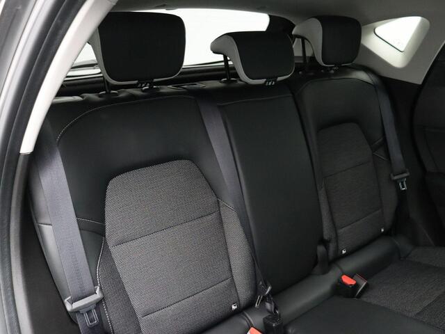 Renault CAPTUR TCe 90pk Techno | Navi | Clima | Achteruitrij camera | Keyless |