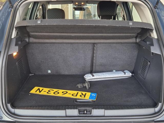 Renault CAPTUR 0.9 TCe Intens | TREKHAAK | NAVIGATIE | PARKEERSENSOREN ACHTER |