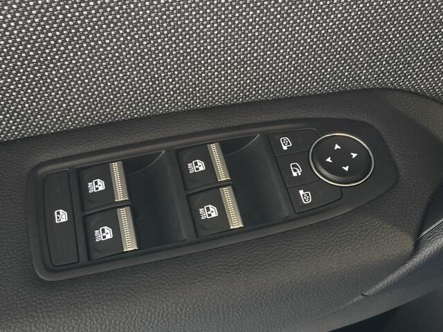 Renault CAPTUR 1.3 mild hybrid 160 techno AUTOMAAT uit 2025 Rijklaar + Fabrieksgarantie Henk Jongen Auto's in Helmond, al 50 jaar service zoals 't hoort!