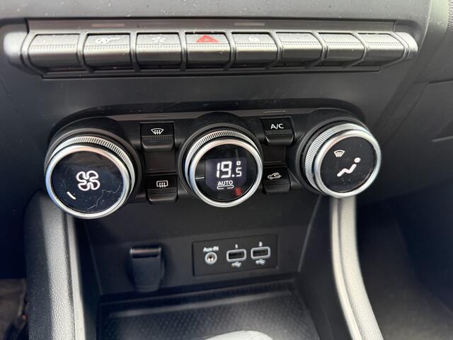 Renault CAPTUR 1.3 TCe 140 Intens Aut. ** Camera ** Pack Easy ** Pack Parking