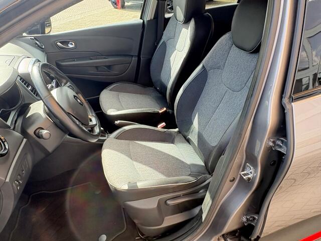 Renault CAPTUR 1.3 TCe INTENS 150pk AUTOMAAT R-LINK