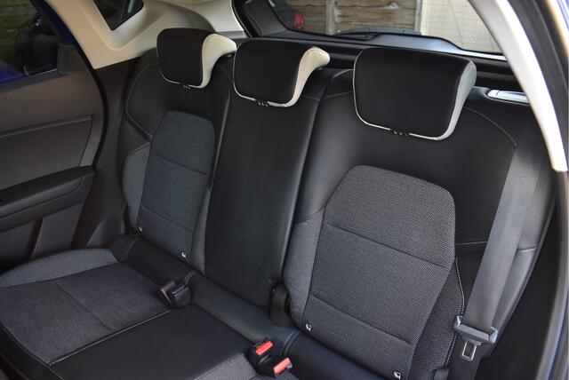 Renault CAPTUR 1.0 TCe 90 Intens Cruise, Camera, Keyless, Carplay, PDC, DAB