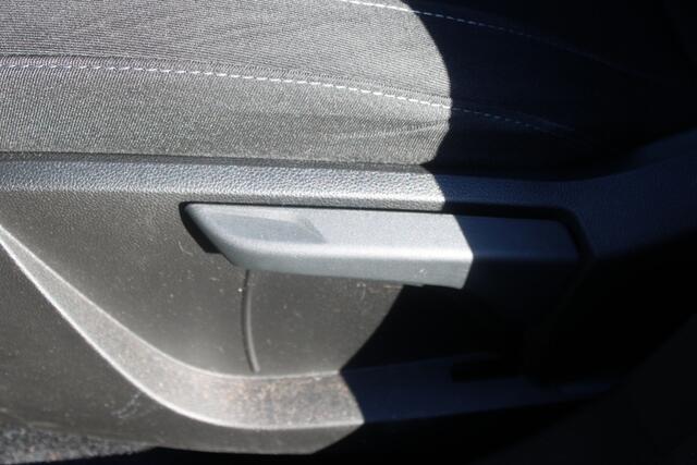 Renault CAPTUR 1.0 TCe 100//Navi//Trekhaak!!