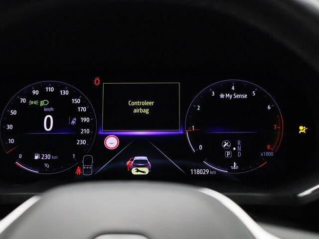 Renault CAPTUR 1.3 TCe 140 Intens | Climate Control / ECC, Licht metalen velgen 18 inch | Trekhaak | Cruise control | Navigatie | Half lederen bekleding zwart | Park Distance Control voor en achter, Achteruitrijcamera | Dakrailing |