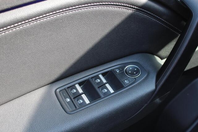 Renault CAPTUR 1.3 mild hybrid 140 techno