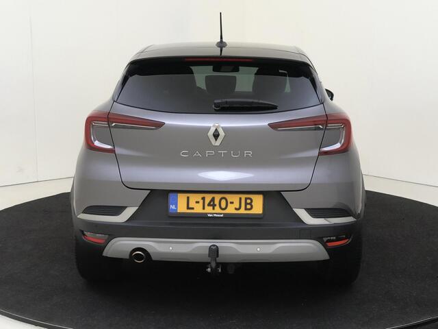 Renault CAPTUR 1.3 TCe 140 Intens | Navigatie | Parkeersensoren & Camera | Trekhaak | 4 cilinder motor |