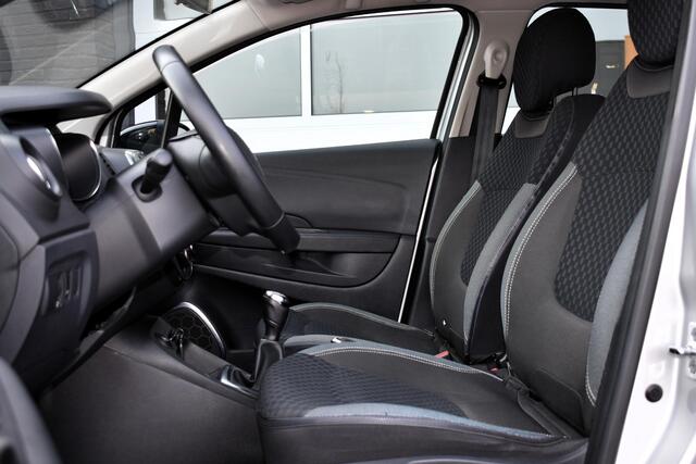 Renault CAPTUR 0.9 TCe 90PK Intens | LED | Navi | Trekhaak | Incl. garantie