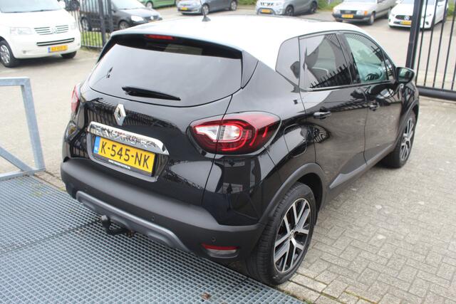 Renault CAPTUR 1.3 TCe Intens Panoramadak/Automaat/Trekhaak/Achteruitrijcamera/Cruise control/Navigatie/Bluetooth
