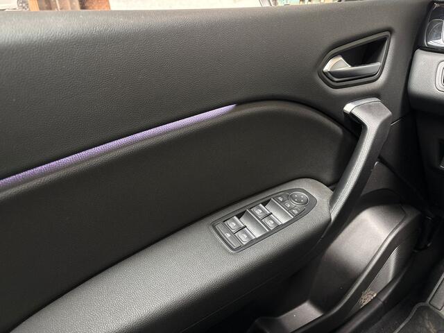 Renault CAPTUR 1.6 E-Tech Hybrid 145 Rive Gauche Automaat (SCHUIFDAK, APPLE CARPLAY, GROOT NAVI, CAMERA, LEDER, SPORTSTOELEN, ADAPTIVE CRUISE, GETINT GLAS, KEYLESS, NIEUWSTAAT)