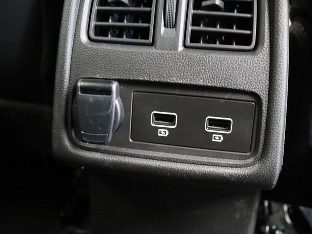 Renault CAPTUR 1.6 E-Tech Hybrid 145 Techno | Navigatie | Achteruitrijcamera | Parkeersensoren achter | Climate control |