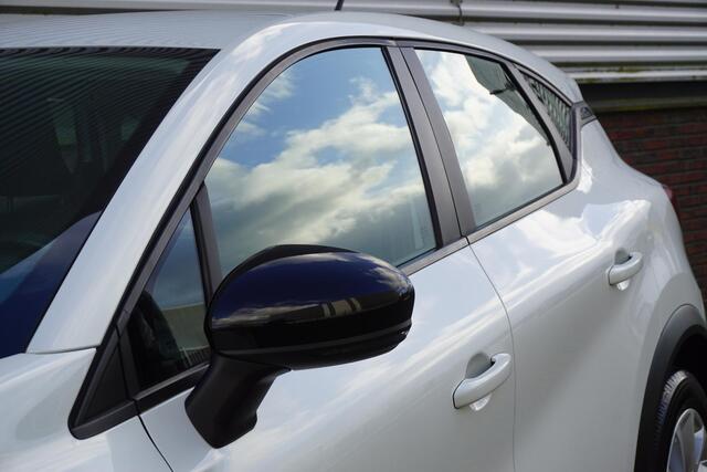 Renault CAPTUR 1.0 TCe 90 Camera+PDC/Metallic lak/Navigatie/ Michelinbanden, bijna nieuw!