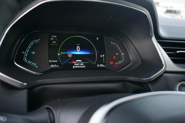 Renault CAPTUR 1.6 E-Tech Hybrid 145 Intens