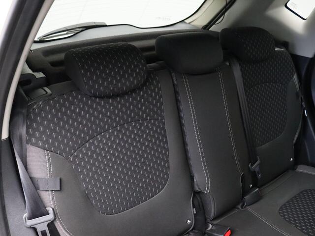 Renault CAPTUR 0.9 TCe Intens | Cruise control | Climate control | navigatie | Keyless | Trekhaak 1200KG.