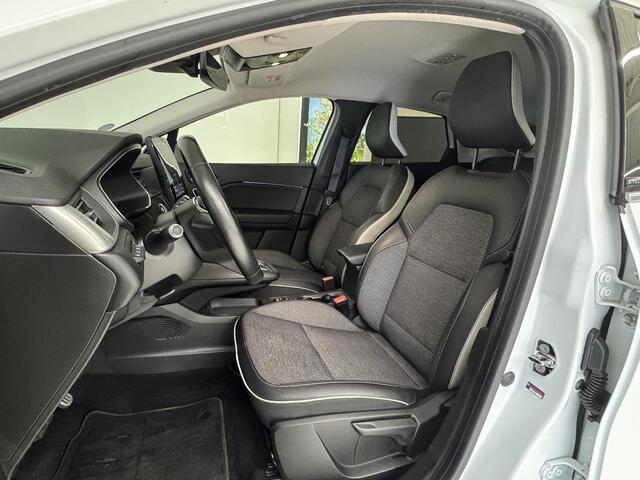 Renault CAPTUR 1.6 E-Tech Plug-in Hybrid 160 Intens | Navigatie | 360 Camera | Stoelverwarming |