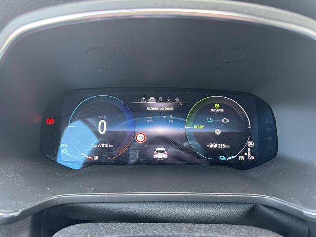 Renault CAPTUR 1.6 E-Tech Plug-in Hybrid 160 Intens | Trekhaak | Achteruitrijcamera | Apple CarPlay / Android Auto | Navigatie |