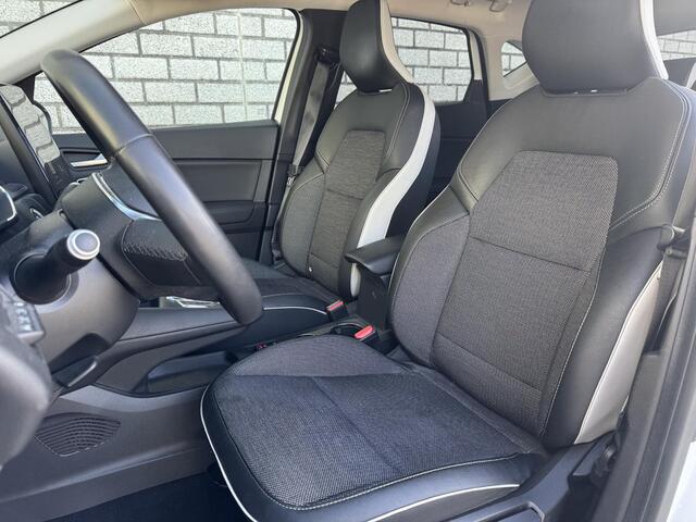 Renault CAPTUR 1.6 E-Tech Plug-in Hybrid 160 Intens | Trekhaak | Achteruitrijcamera | Apple CarPlay / Android Auto | Navigatie |