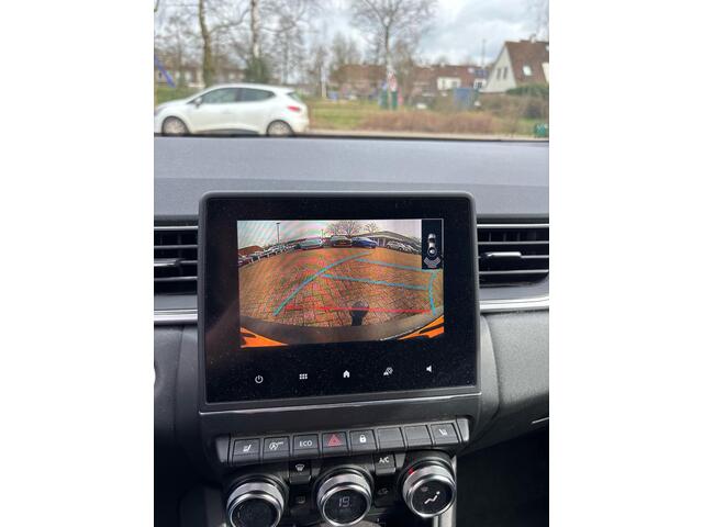 Renault CAPTUR 1.3 TCe 130 Intens | 130 PK | Trekhaak | Stoelverwarming | Achteruitrijcamera