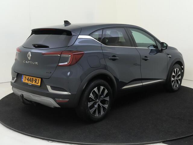 Renault CAPTUR 1.6 E-Tech plug-in hybrid 160 techno | Automaat | Parkeer sensoren Voor + Achter | Parkeer Camera | Trekhaak | Navigatie | Airco | Cruise Control Adaptief |