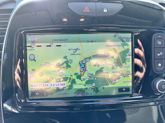 Renault CAPTUR 1.2 TCE 120PK EDC AUTOMAAT INTENS AIRCO NAVI TREKHAAK