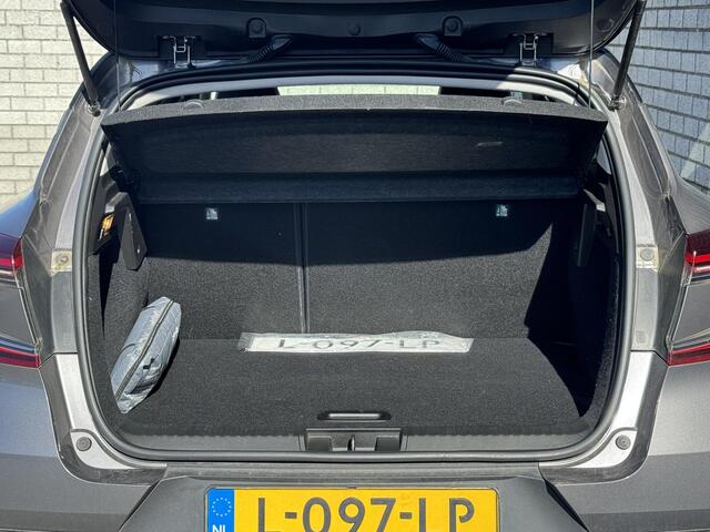 Renault CAPTUR 1.3 TCe 130 Intens | Trekhaak | Achteruitrijcamera | Stoelverwarming | Navigatie |