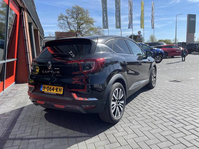 Renault CAPTUR 1.3 TCe 130 Initiale Paris / SCHUIFKANTELDAK / BOSE AUDIO / 360 CAMERA / LEDEREN STOELEN / AUTOMAAT