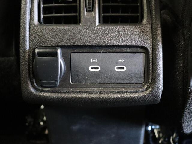 Renault CAPTUR 1.6 E-Tech full hybrid 145 techno | Stoel stuur verwarming | LED | Keyless | Navigatie | Adaptive cruise.