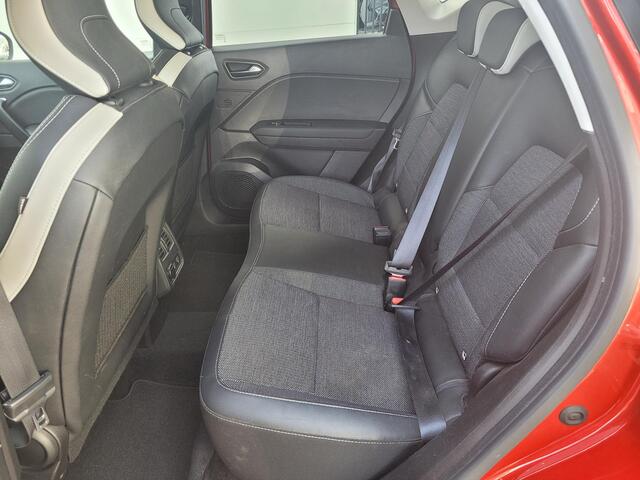 Renault CAPTUR 1.3 TCe 140 Intens | Automaat | Hoge Zit | Navigatie | Camera