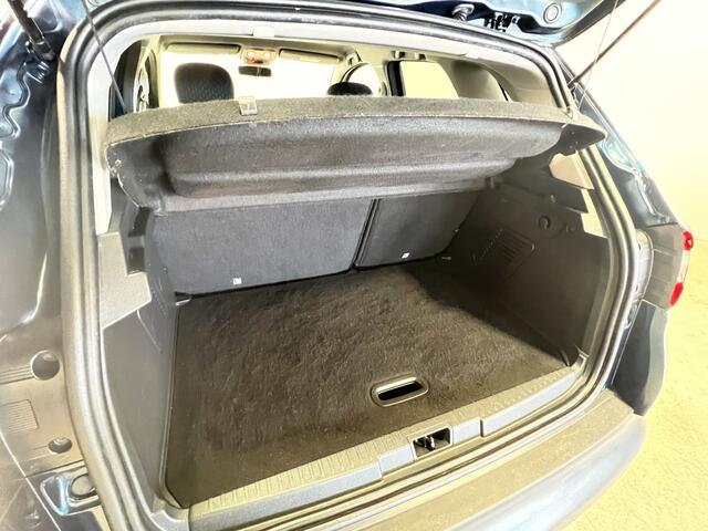 Renault CAPTUR 0.9 TCe Intens | Navigatie/Android/Apple Carplay | LM Velgen 17" | Cruise Control | Airco | LED Koplampen | Trekhaak