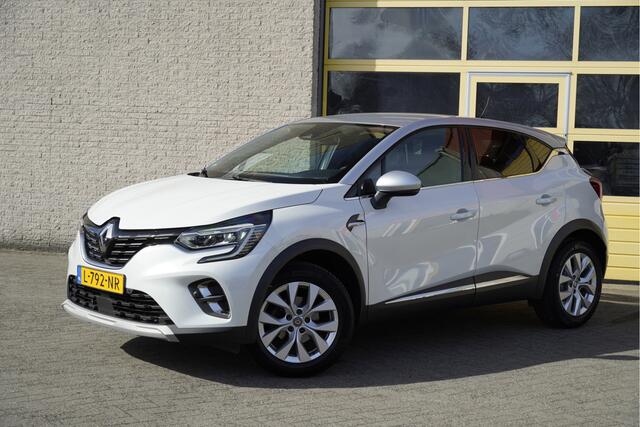 Renault CAPTUR 1.3 TCe 141PK! Automaat Intens BJ2021 Lmv 17" | Led V+A | Pdc | Keyless entry | Trekhaak | Achteruitrijcamera | App-Connect | Navi | Dashboard verlichting | Climate control | Cruise control | Extra getint glas