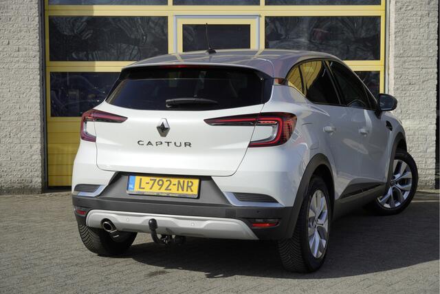 Renault CAPTUR 1.3 TCe 141PK! Automaat Intens BJ2021 Lmv 17" | Led V+A | Pdc | Keyless entry | Trekhaak | Achteruitrijcamera | App-Connect | Navi | Dashboard verlichting | Climate control | Cruise control | Extra getint glas