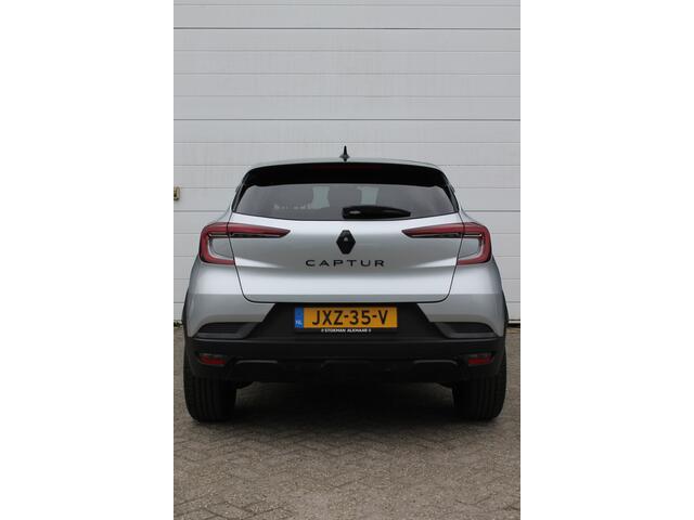 Renault CAPTUR 1.3 TCe 140 PK Rive Gauche | Automaat | Stuurverwarming | Groot scherm | sensoren voor en camera achter |