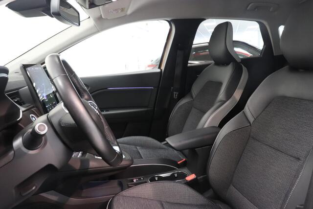 Renault CAPTUR 1.6 E-Tech Plug-in Hybrid 160 Intens | BOSE audio | 360° camera | Climate control | Navigatie |