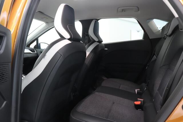 Renault CAPTUR 1.6 E-Tech Plug-in Hybrid 160 Intens | BOSE audio | 360° camera | Climate control | Navigatie |