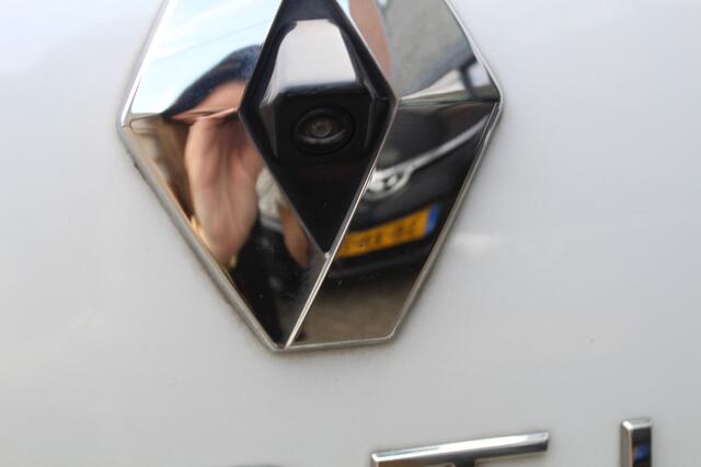 Renault CAPTUR 1.3 TCe 140 Intens PDC voor en achter l Applecarplay/ Android auto l Parkeer camera l Lane assist