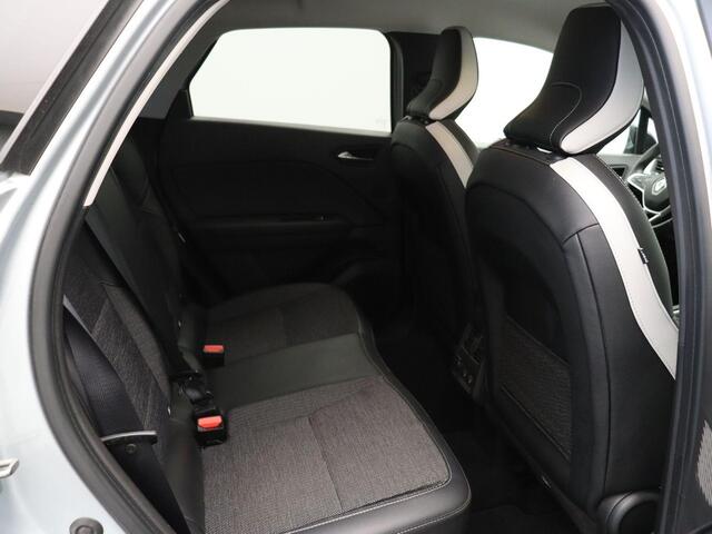 Renault CAPTUR TCe 90pk Techno | Parkeersensoren voor en achter | Achteruitrijcamera | Navigatie | Climate control | Cruise control |