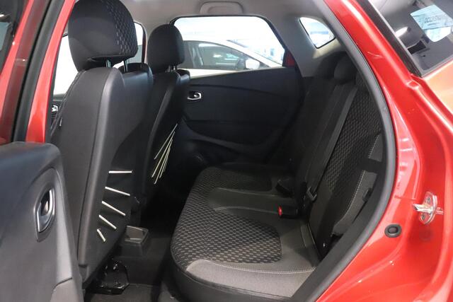 Renault CAPTUR 1.2 TCe Intens | Camera | Trekhaak | Navigatie | Climate control | AndroidAuto |